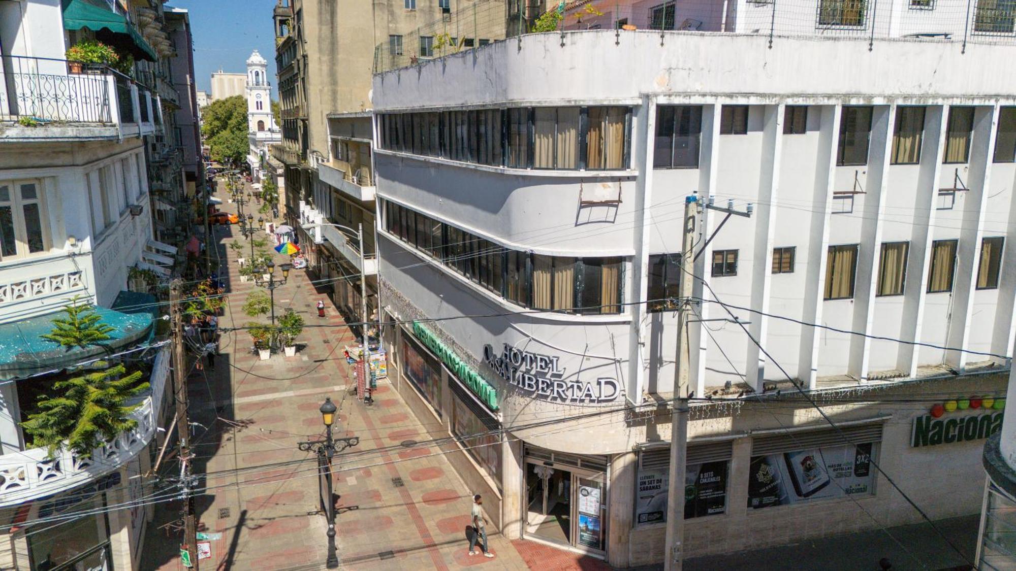 Hotel Libertad At Historic Main Street 聖多明哥 外观 照片
